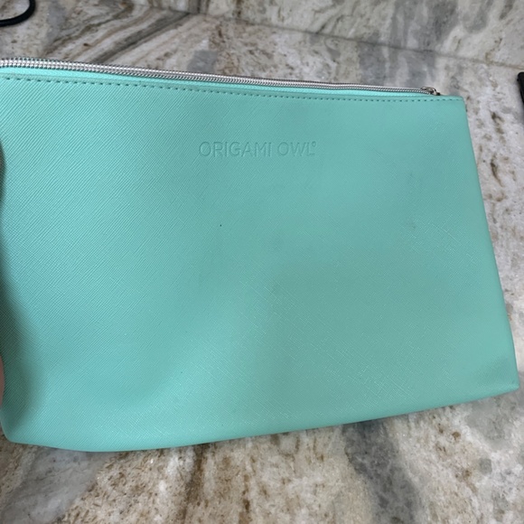 Origami Owl Black Baseball Cap and Turquoise Accessory Makeup Bag - Picture 8 of 8